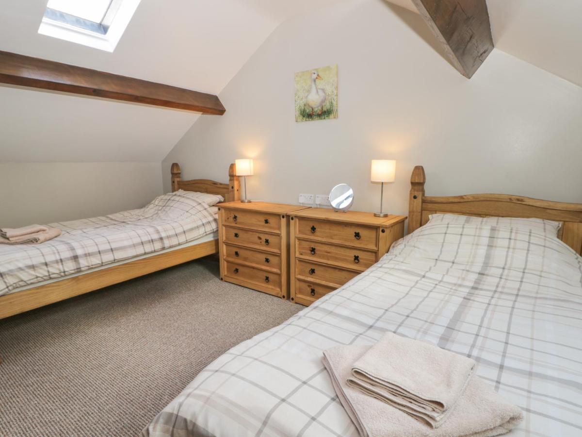 Hayloft Villa Staintondale Bagian luar foto